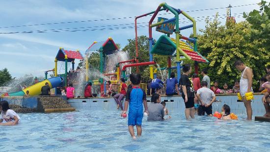 Atlantis Water Adventure